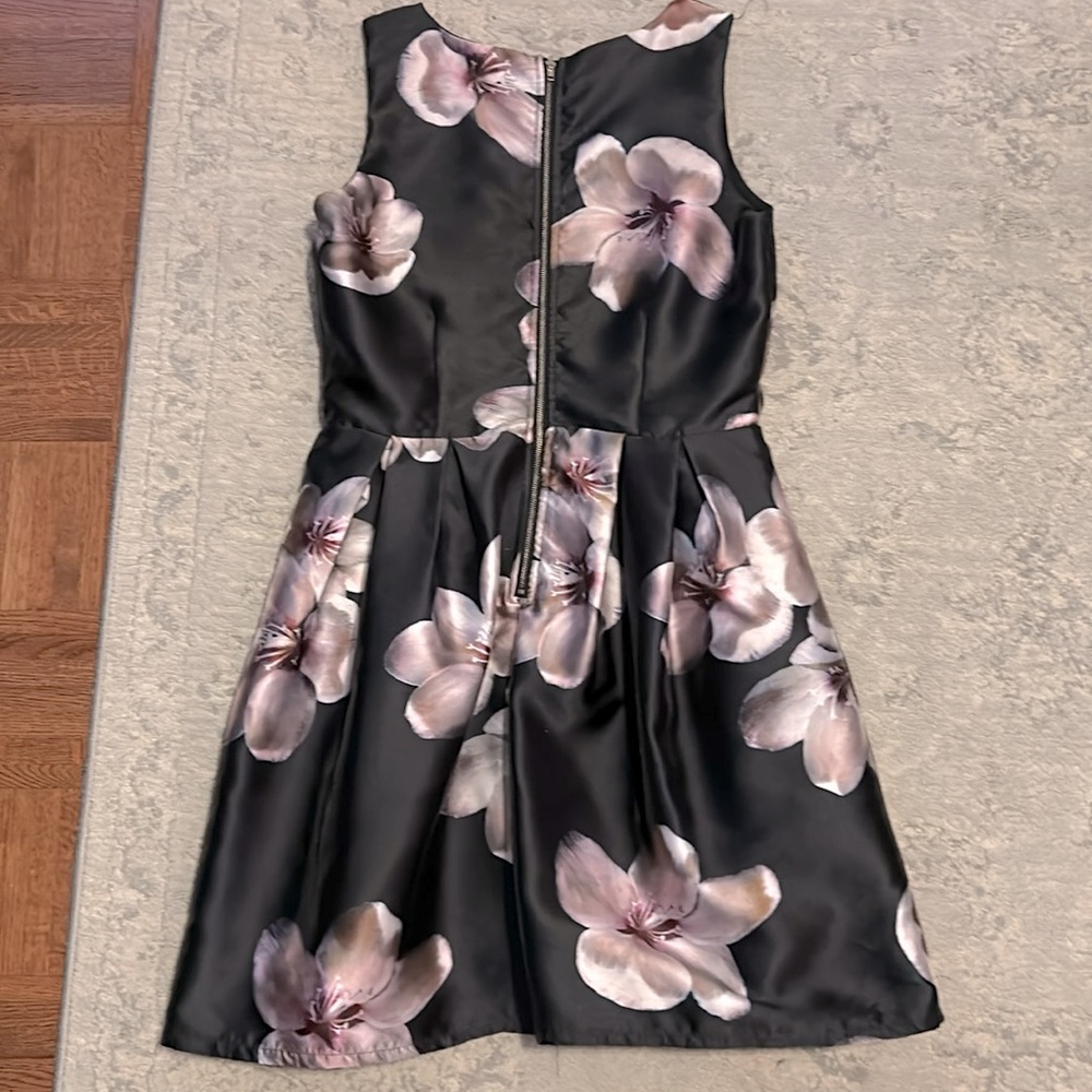 HONEY LILY DRESS - Picture 3 of 3